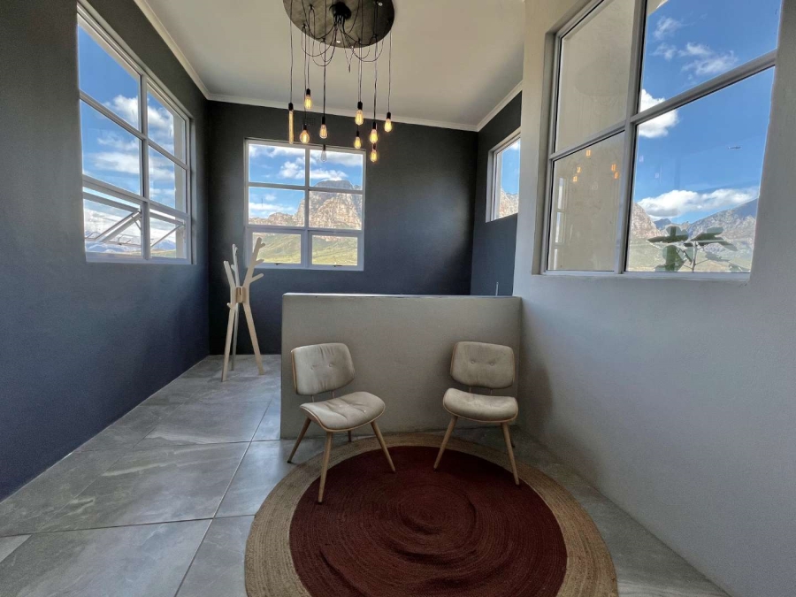 6 Bedroom Property for Sale in Stellenbosch Farms Western Cape